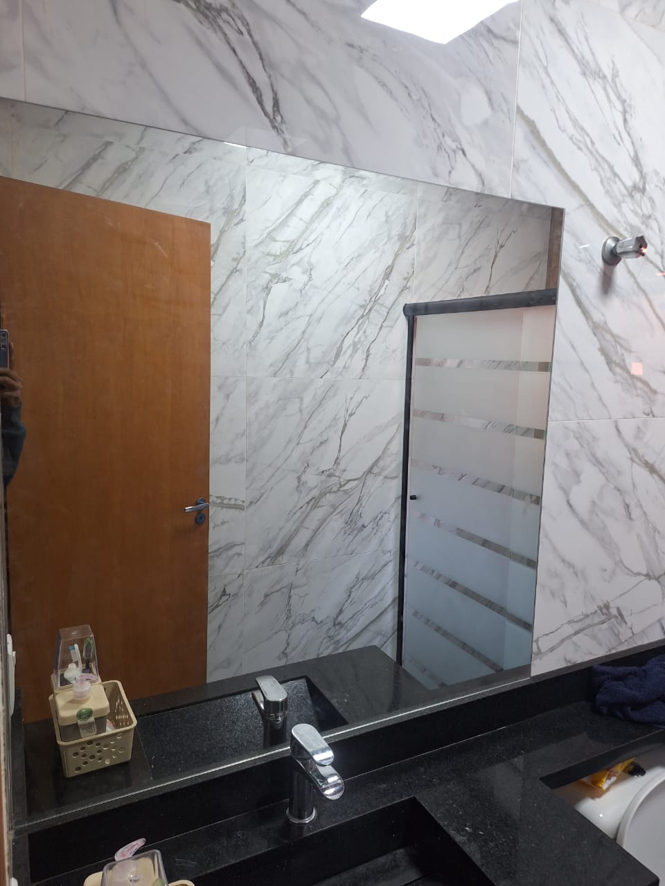 Espelho decorativo e vidros decorativos