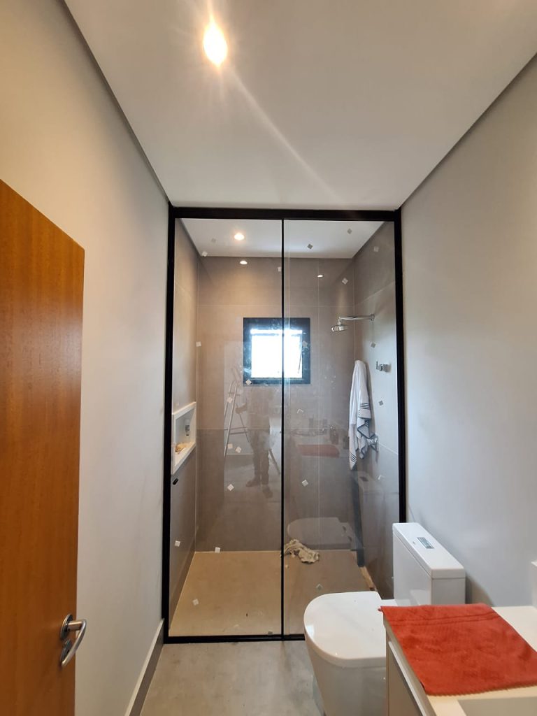 Box de vidro transparente para banheiro