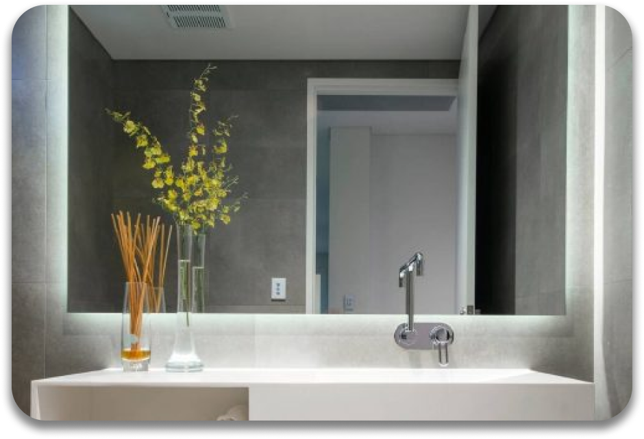 Espelho decorativo e vidros decorativos