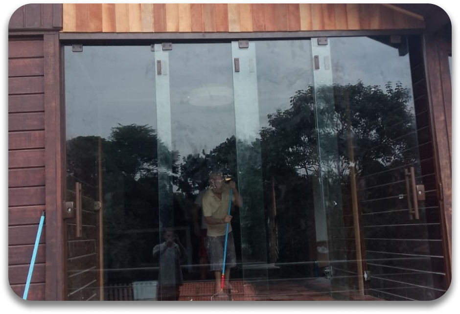 Porta de vidro deslizante para sala